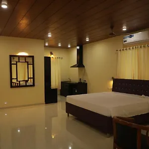 https://la-mira-beach-resort.kerala-hotels.net